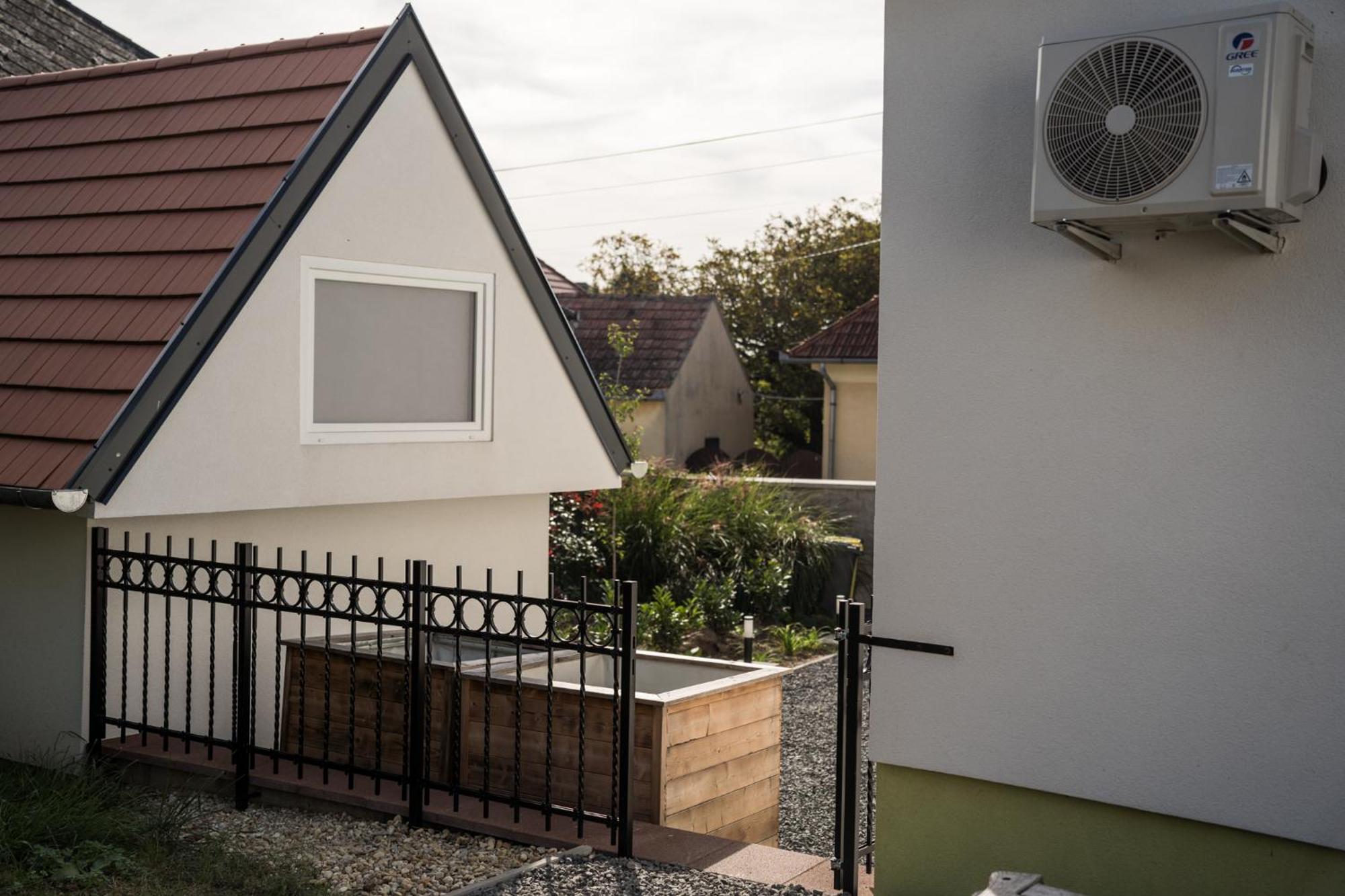 Ferienwohnung Csipesz_Vendeghaz Sümeg Exterior foto